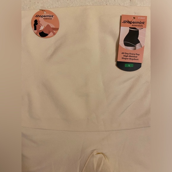 Shapermint Shapeware
-Final Markdown - Picture 2 of 7